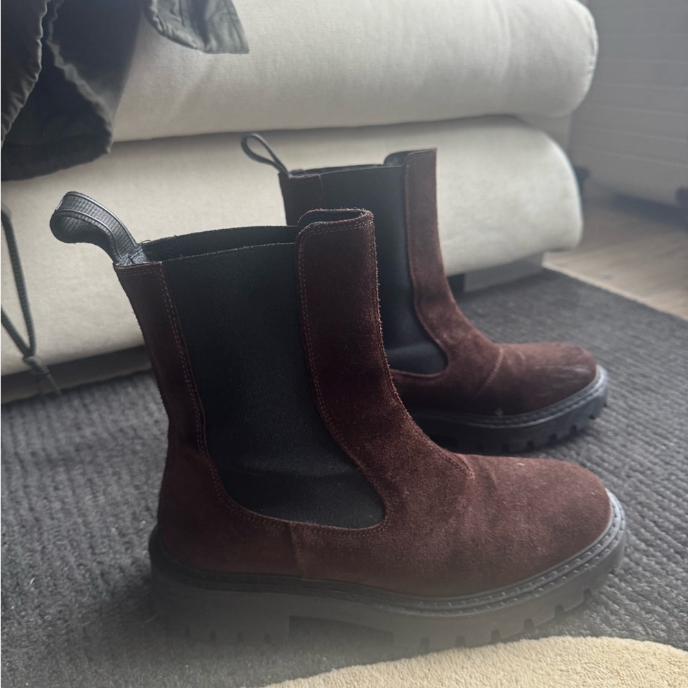 LAST Demmi Boots - Picture 5 of 8